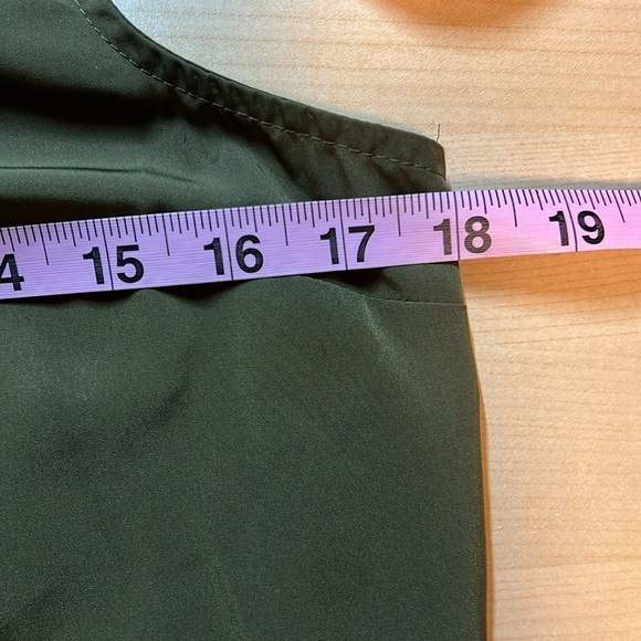 Abercrombie & Fitch Essentials Sleeveless Top Size Small - Picture 8 of 10